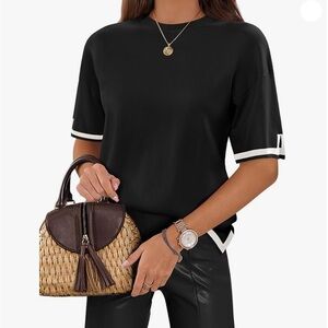 Woman’s Knit Crew Neck